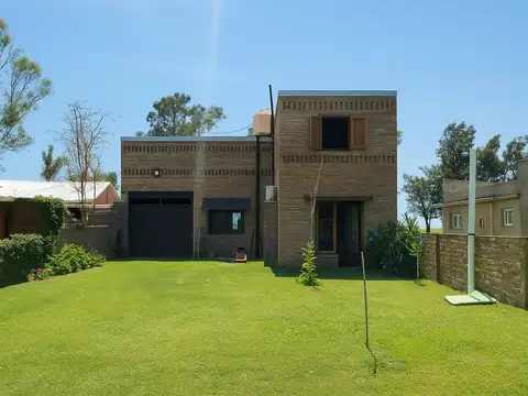 VENTA CASA QUINTA 3 DORM. - BALNEARIO LAGUNA PAIVA