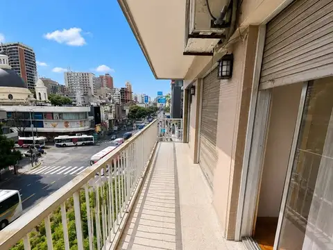 Avenida Belgrano 2100