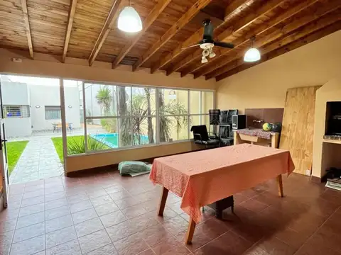 Casa en venta en José León Suarez!
