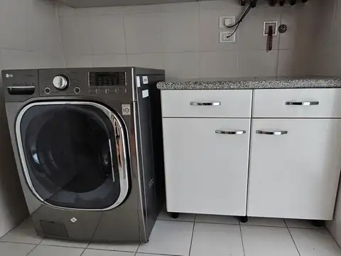 Departamento 5 ambientes con 4 baños