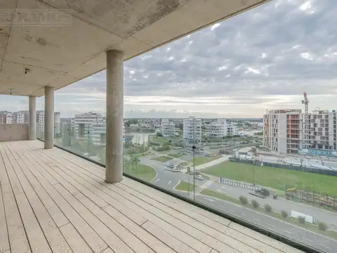 Departamento de 4 amb   dependencia en venta en ARMONY