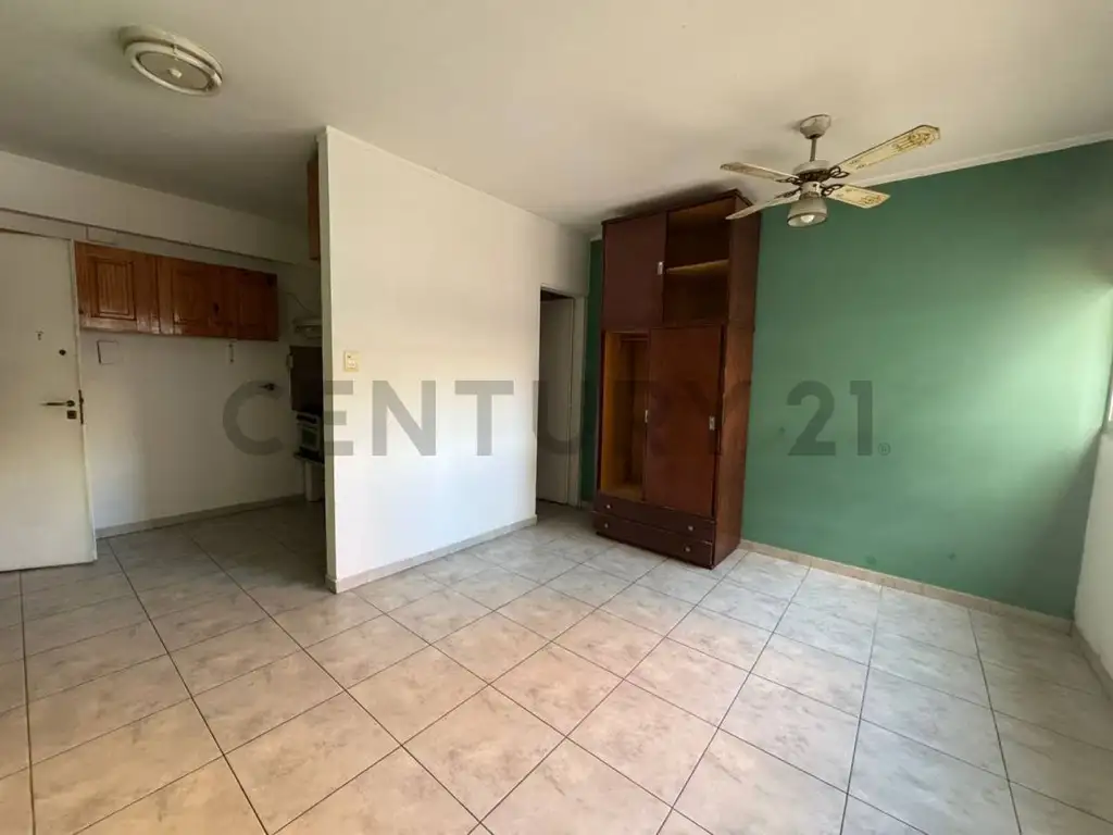 Calle 58 entre 7 y 8 63300, Piso 1