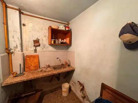 VENDO GALPON CON LOCAL COMERCIAL TERRENO X ESPAÑA