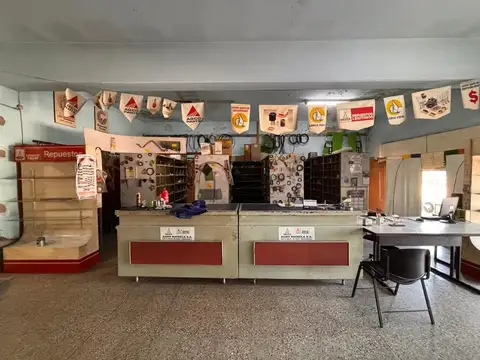 VENDO GALPON CON LOCAL COMERCIAL TERRENO X ESPAÑA