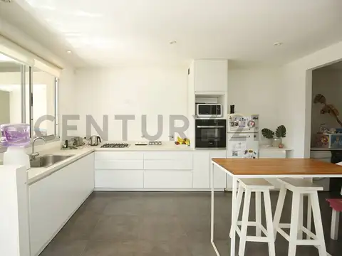 459 entre 11 y 13  Barrio El Quimilar , Piso 0