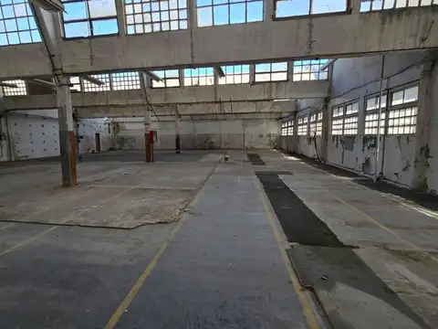 Galpon | Triple Frente | cerca de Panamericana - Gral Paz