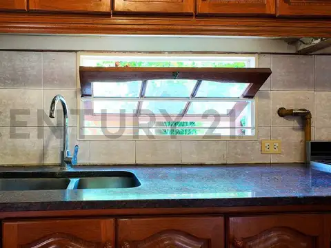 Casa en Venta en Barrio Parque Leloir, USD 390.000