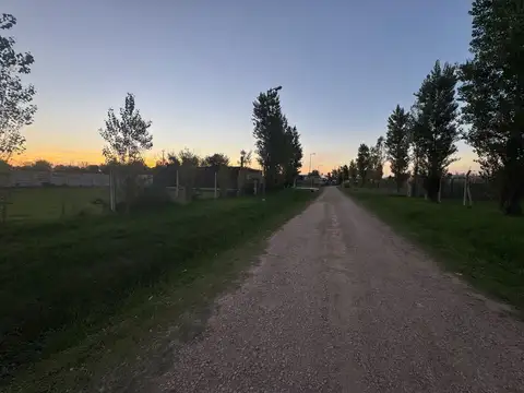 VENTA  LUJAN TERRENO BARRIO LAS GLICINAS 2