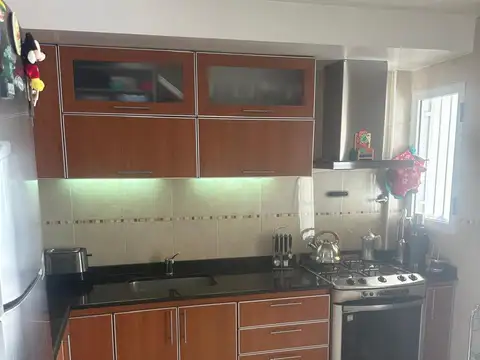 Casa 4 ambientes con 1 baño