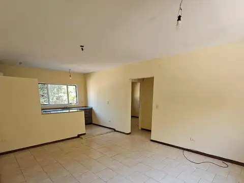 Depto Tipo Casa en Alquiler de 2 dormitorios