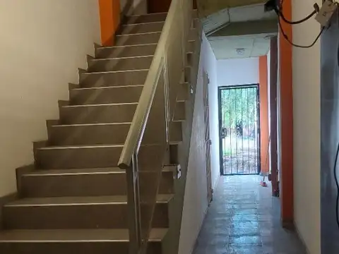 Depto Tipo Casa en Venta al Sureste