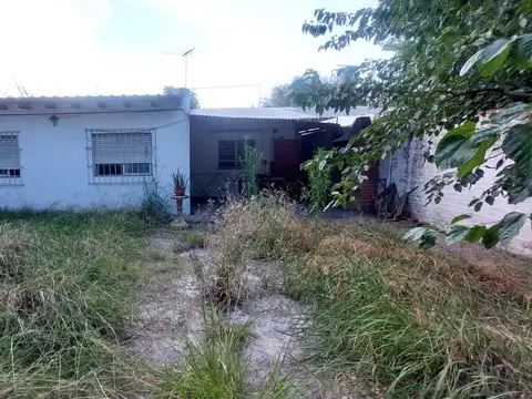 WILLIAMS MORRIS Venta 50% indiviso PH a ½ cuadra de estación