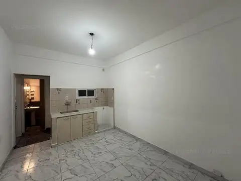 Garibaldi  al 3800, Villa Luzuriaga