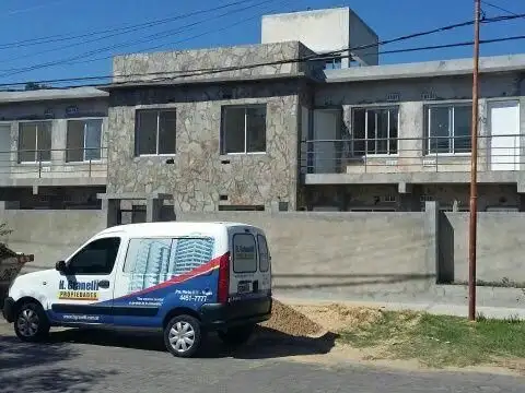 Pardo 700, Piso PB