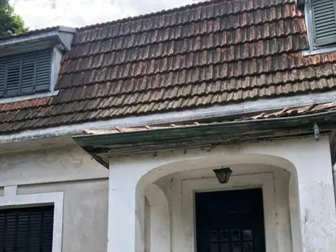 Casa en Venta con 4 cocheras