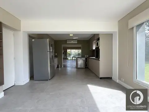 Casa en Alquiler al Oeste