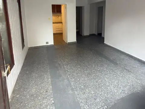 Olivos (Bermúdez 1582) PH 3 ambientes. Patio y parrilla. 81 m2