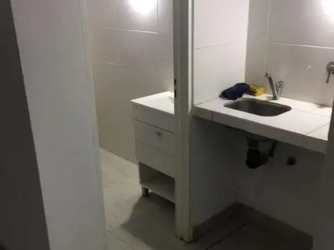 Local en Alquiler en Caseros, USD 2.500