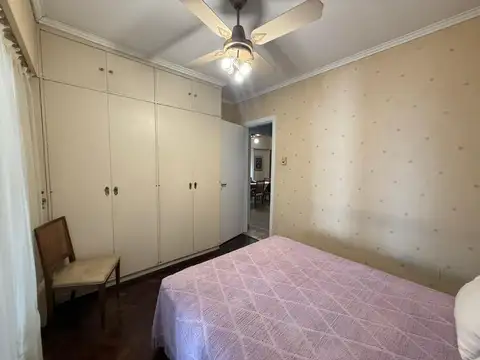 VENTA CASA 4 AMB. CON COCHERA