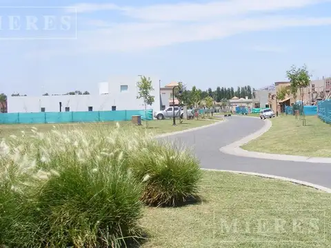 Lote de 614m² en venta en San Pablo Chico