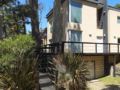 Freya- casa con pileta en venta