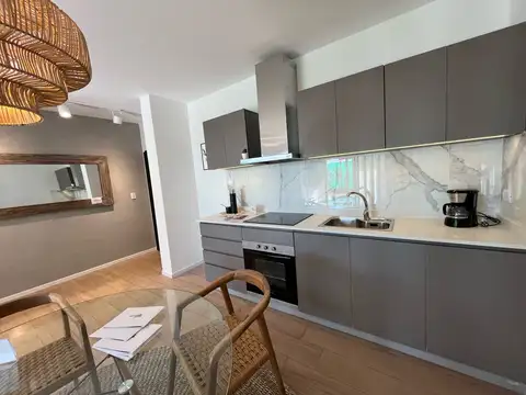 Esquiu al 400 - Brickell Remeros