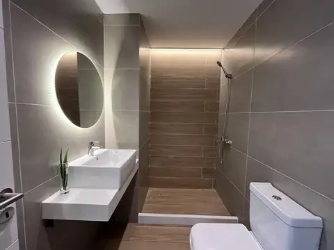 Venta departamento 2 ambientes con balcon y parrilla - Remeros Brickell