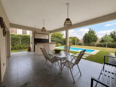 Casa en Venta en El Cantón - Barrio Islas, USD 230.000