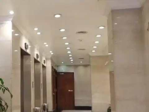 Oficina Premium con 3 cocheras - Escucha ofertas - Alquiler-Microcentro-Maipú 200