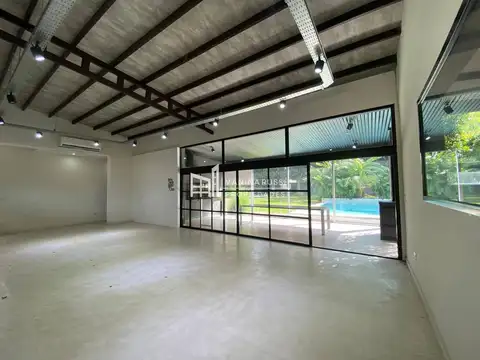 Casa 4 ambientes con 3 baños