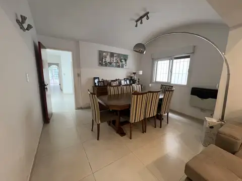Depto Tipo Casa en Venta de 5 dormitorios