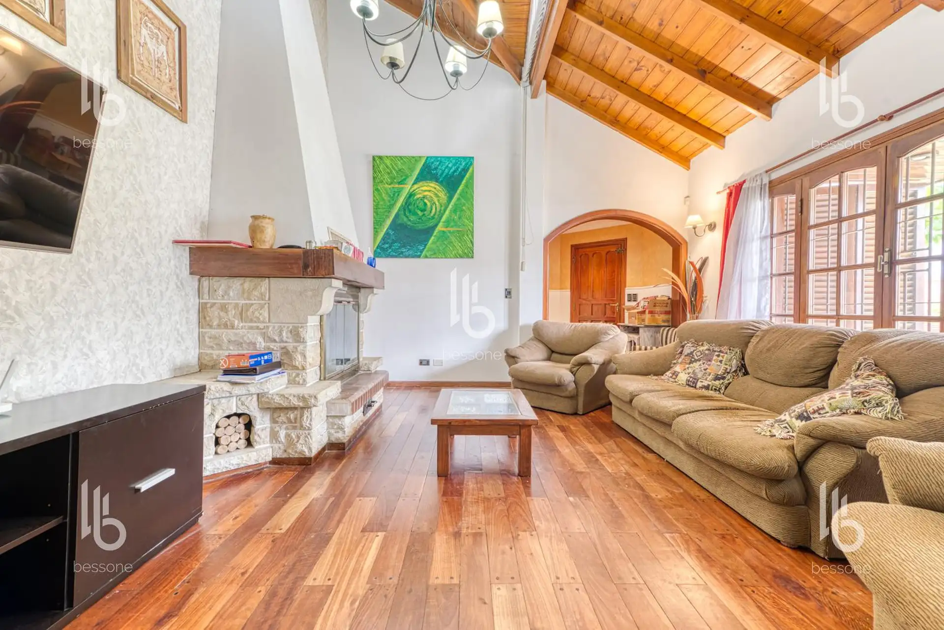 Casa 4 Ambientes con Parque