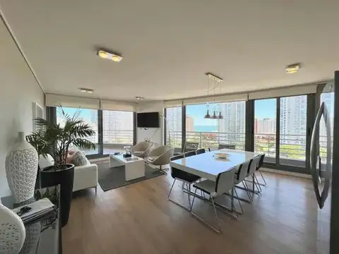 Departamento en Venta en Playa Mansa, USD 375.000