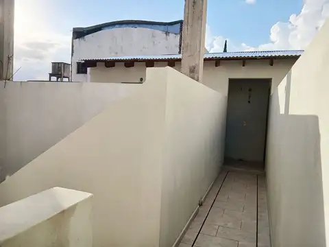 Depto Tipo Casa en Venta en Villa Lynch, USD 47.200
