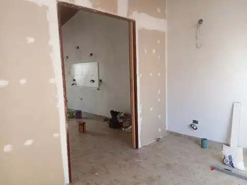 Monoambiente  divisible con patio propio de 7 m2