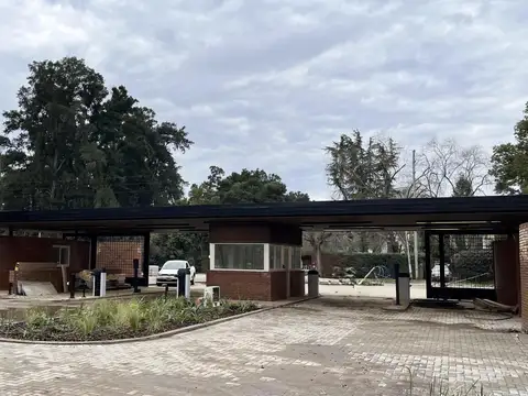 Terreno en venta en  Barrio Almahue, La Lonja Pilar