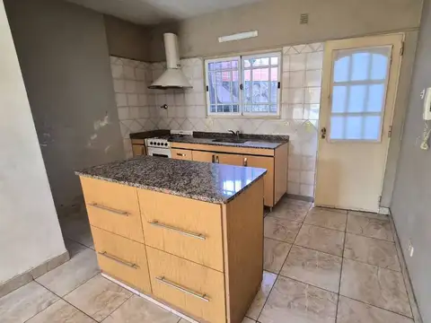 VENTA DUPLEX 3 AMB. V. BOSCH  PATIO APTO CREDITO