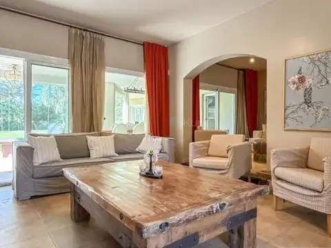 Casa en Venta de 5 dormitorios