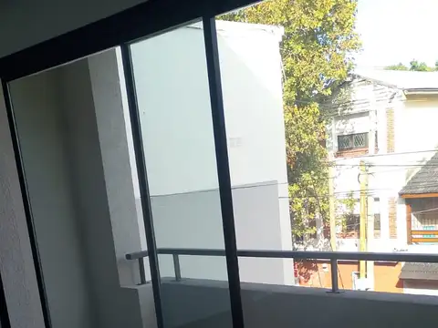 Piso a estrenar de 3 amb con cochera