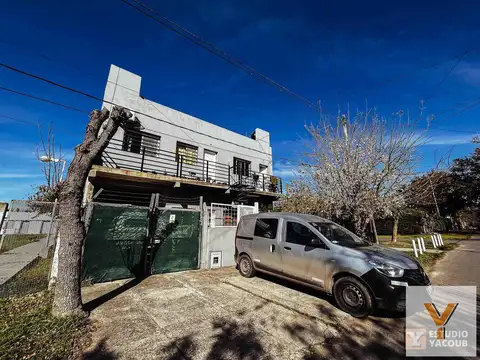 Casa en venta - 5 Dormitorios 5 Baños - Cochera - 495Mts2 - City Bell, La Plata