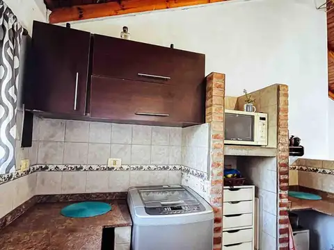 Casa 10 ambientes con 5 baños
