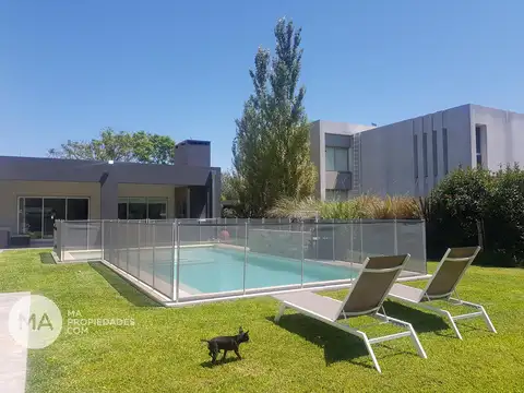 Casa 4 dormitorios en una planta en lote de 1200 m2- kentucky club de campo | venta
