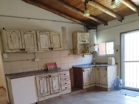 Casa 3 ambientes con 2 baños