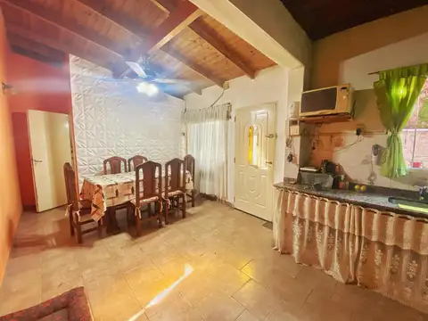 VENTA PH TIPO CASA VALENTIN ALSINA 4 AMBIENTES PATIO TERRAZA