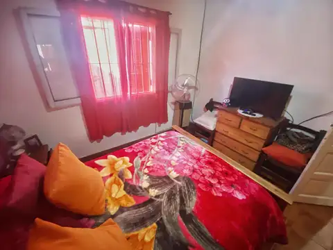 VENTA PH TIPO CASA VALENTIN ALSINA 4 AMBIENTES PATIO TERRAZA