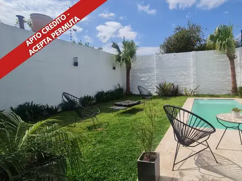 Venta Casa 5 ambientes Bernal