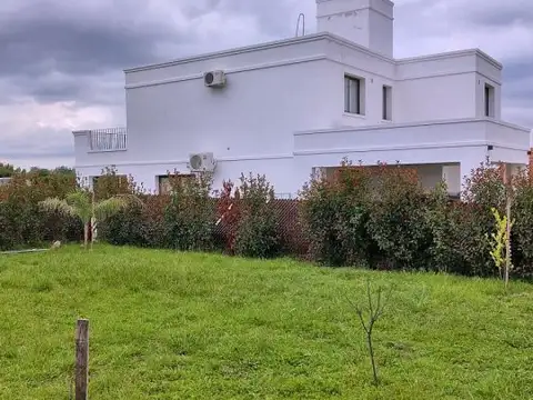 Terreno en Venta 32  mts Fondo