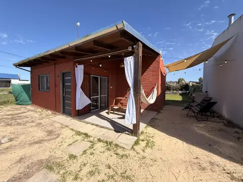 Casa Dos Dormitorios y Pileta en Tierra de Sueños III