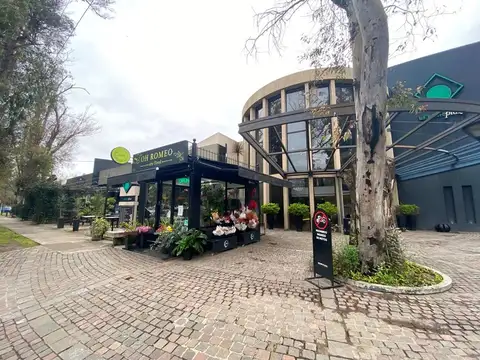 OFICINA EN VENTA :: PARQUE LELOIR :: CON COCHERA