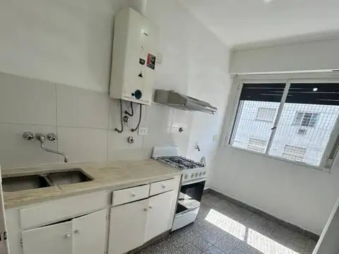 Departamento en Alquiler en Belgrano R, $ 590.000